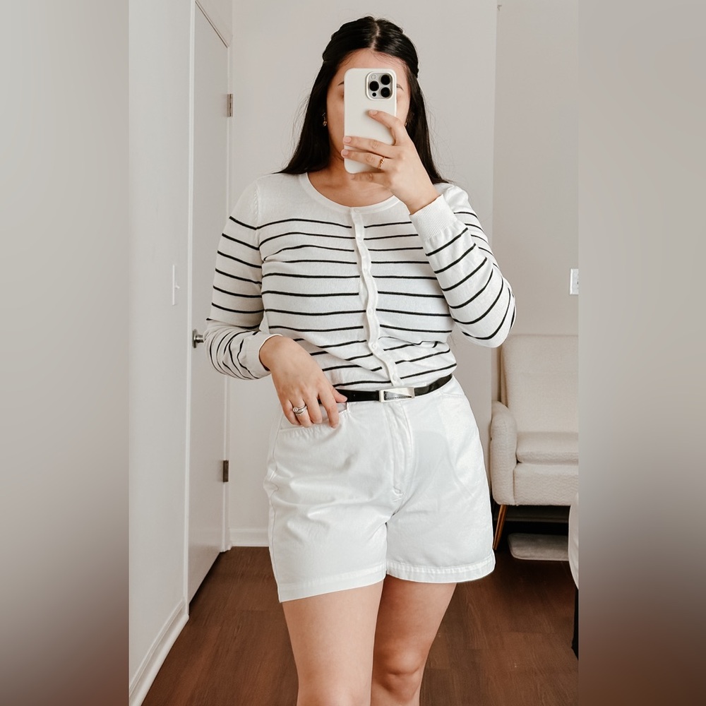 White Bermuda Shorts with Relaxed Fit and Textured Fabric